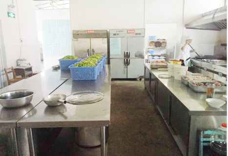 青白江人和学校食堂粉色视频免费网站设备现场使用图片