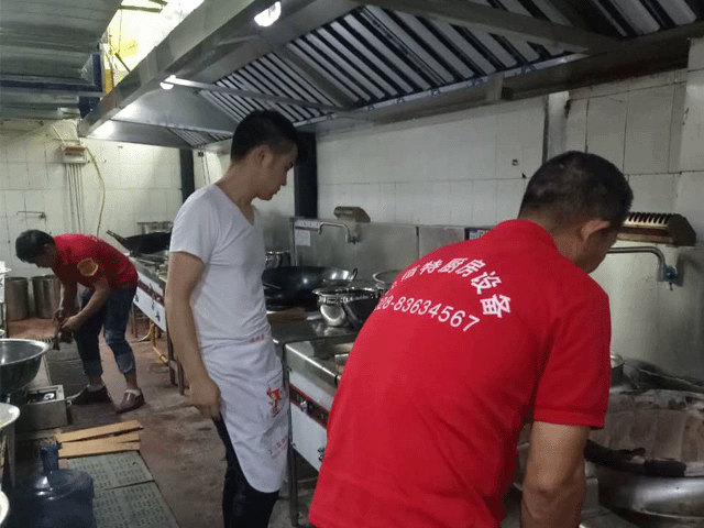 酒店粉色视频免费网站工程现场安装图片