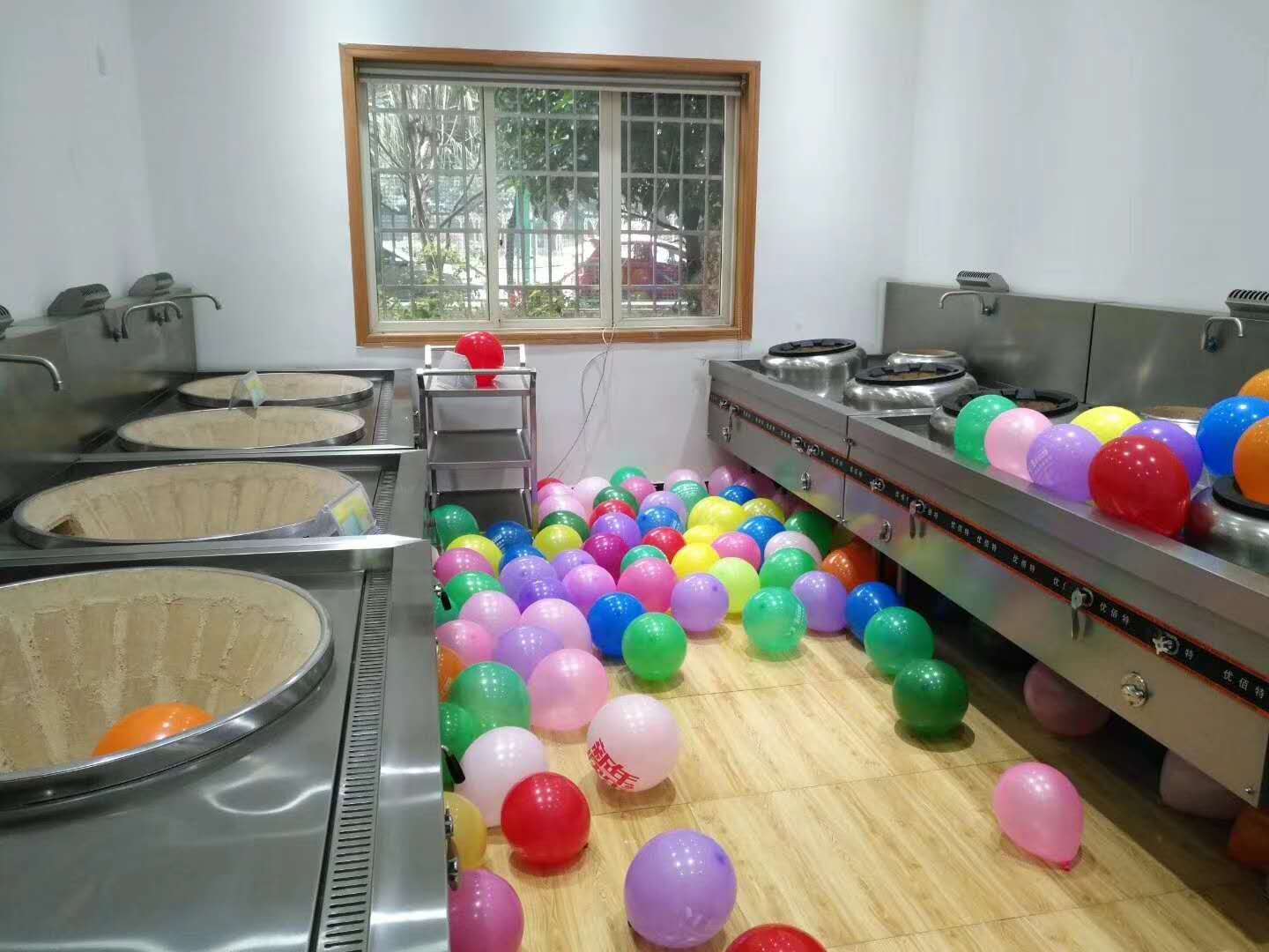 成都粉色视频免费网站设备公司粉色视频下载年会筹备照片5