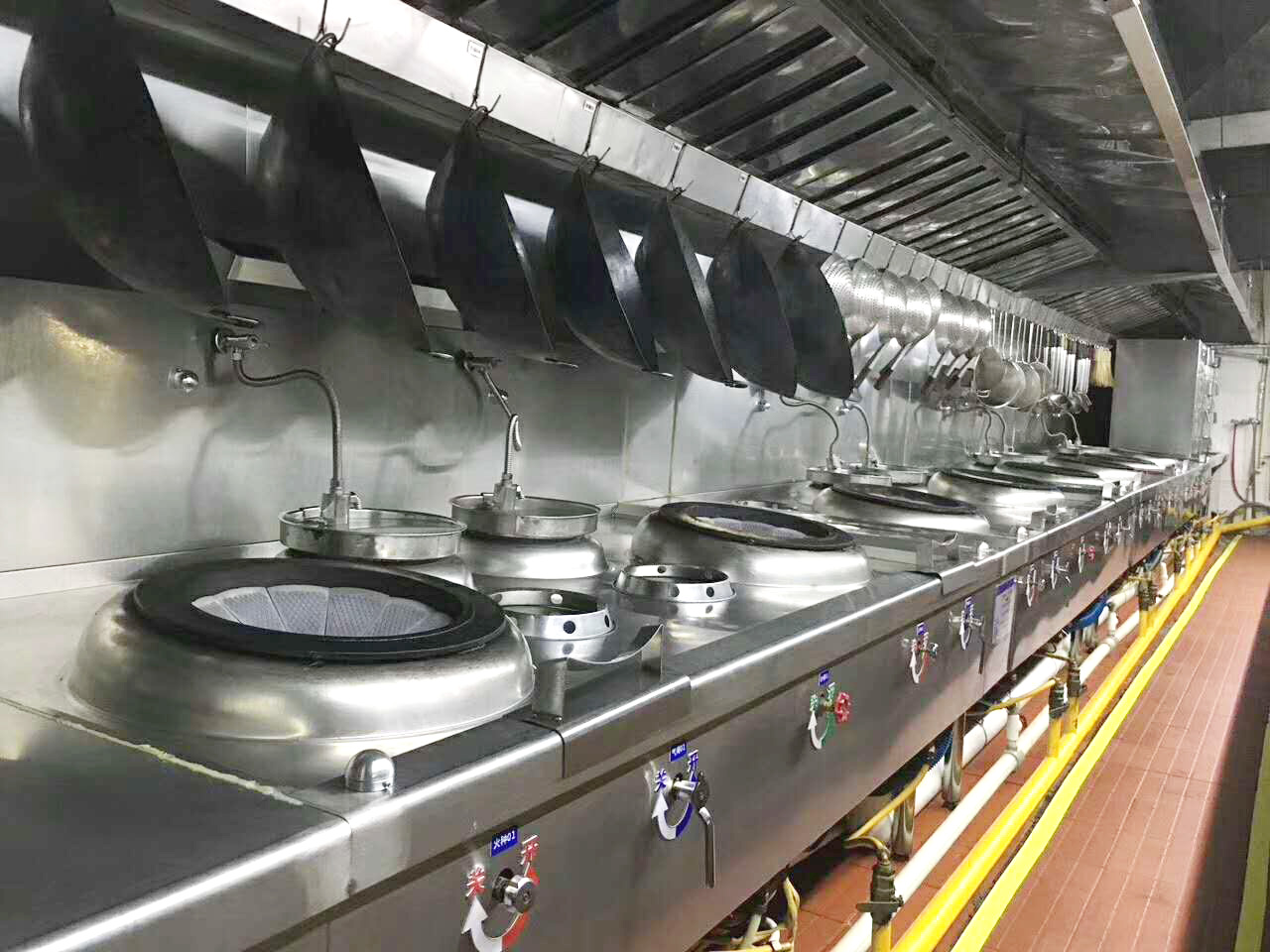 食堂粉色视频免费网站设备